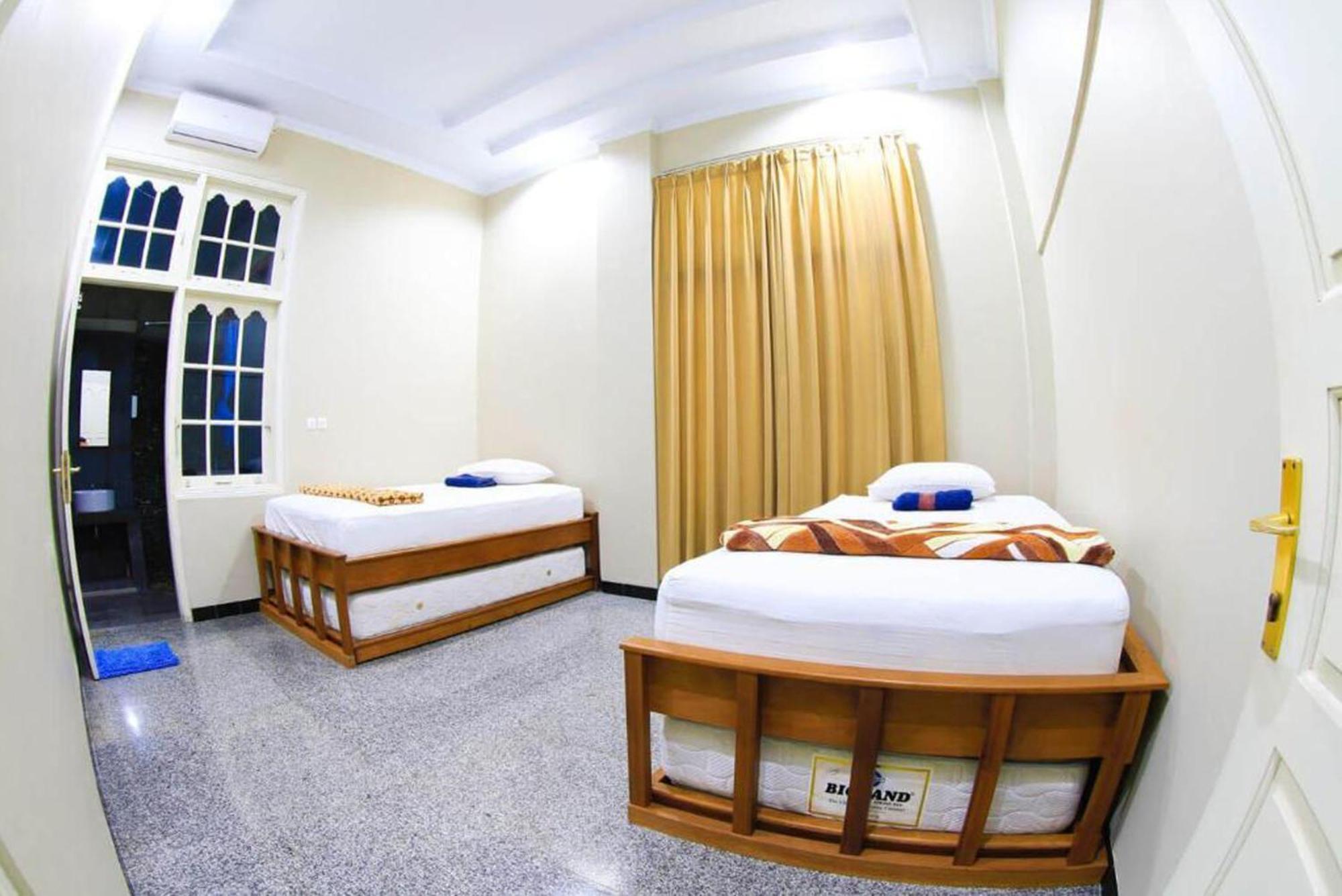 Sentosa Lodge Паданг Екстериор снимка